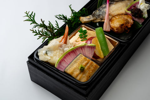 会席弁当 大輪